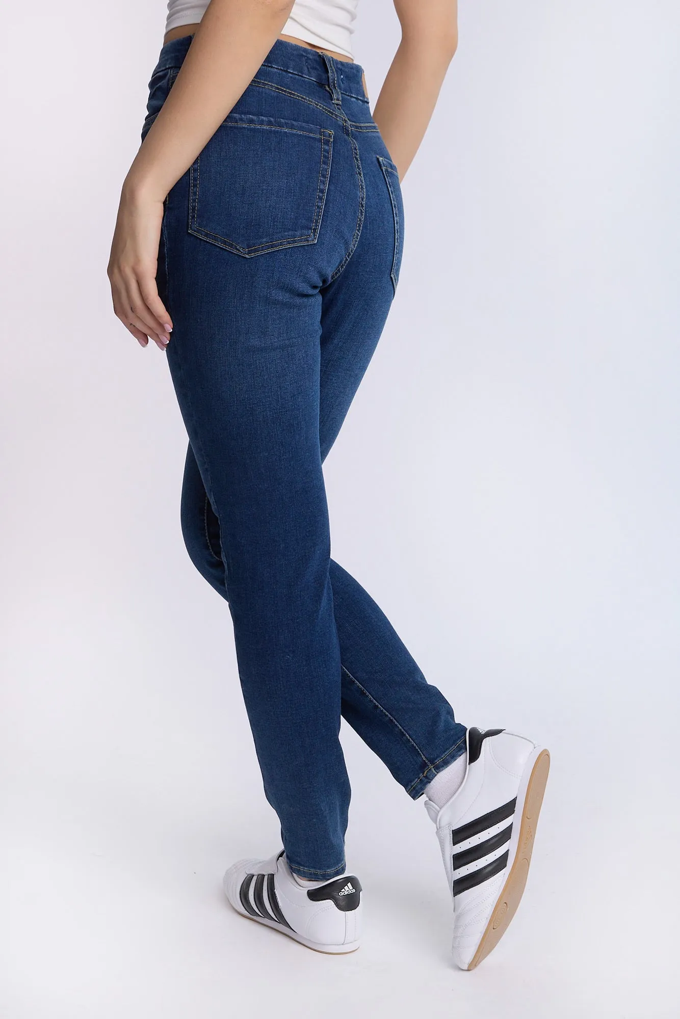 AERO High Rise Curvy Jegging