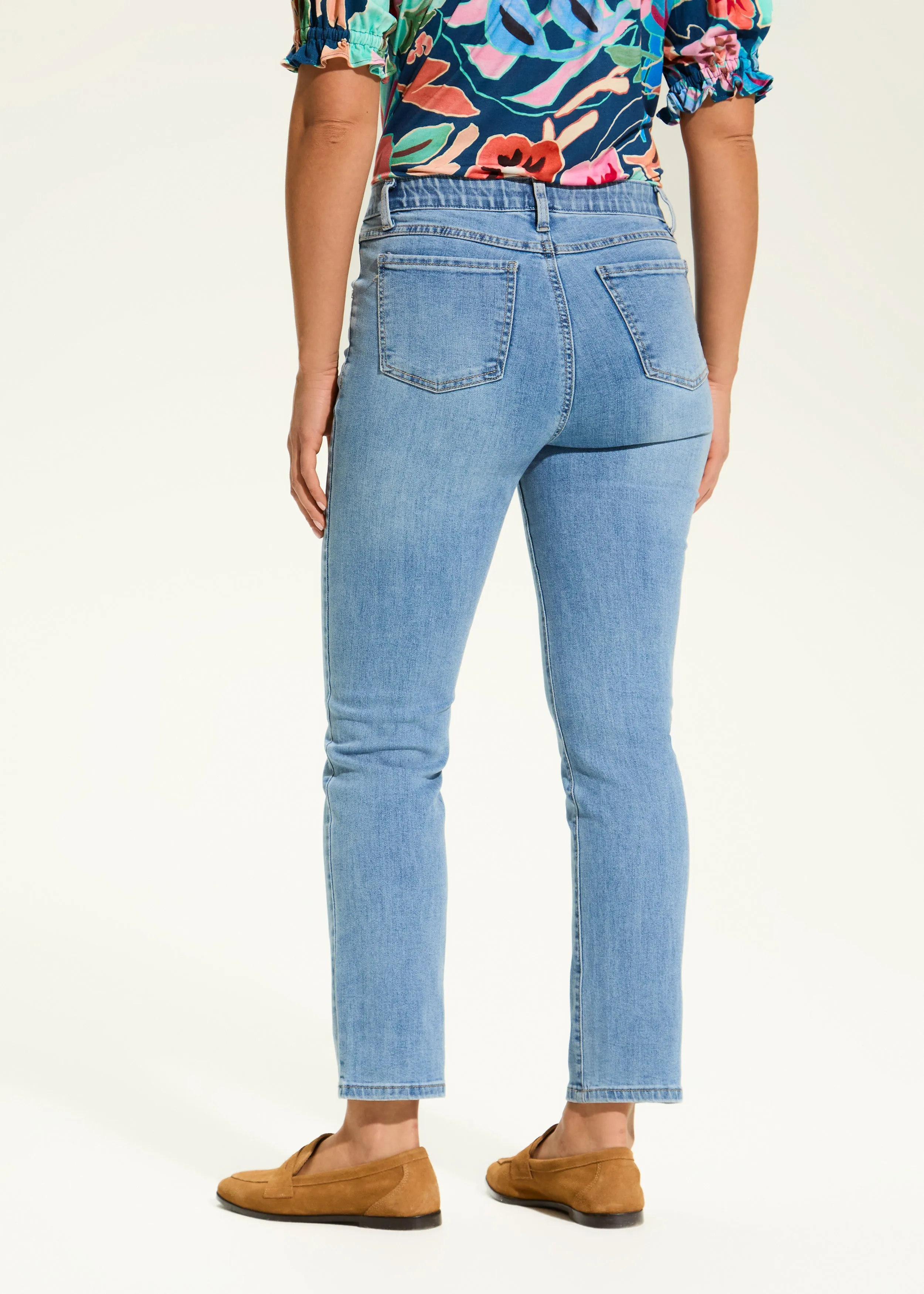 Basic Pull-On Straight Ankle Denim, Medium Wash
