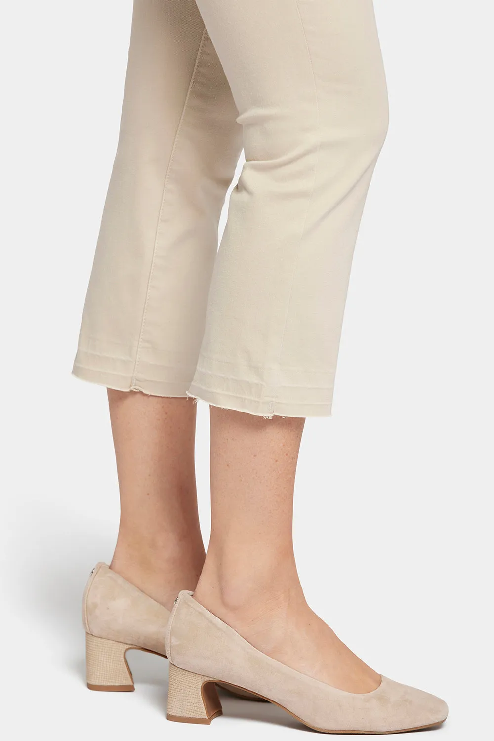 Chloe Capri Jeans In Petite - Feather