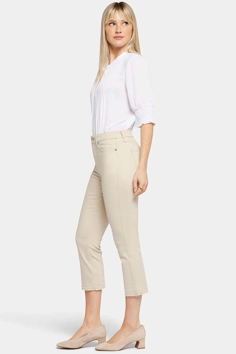 Chloe Capri Jeans In Petite - Feather