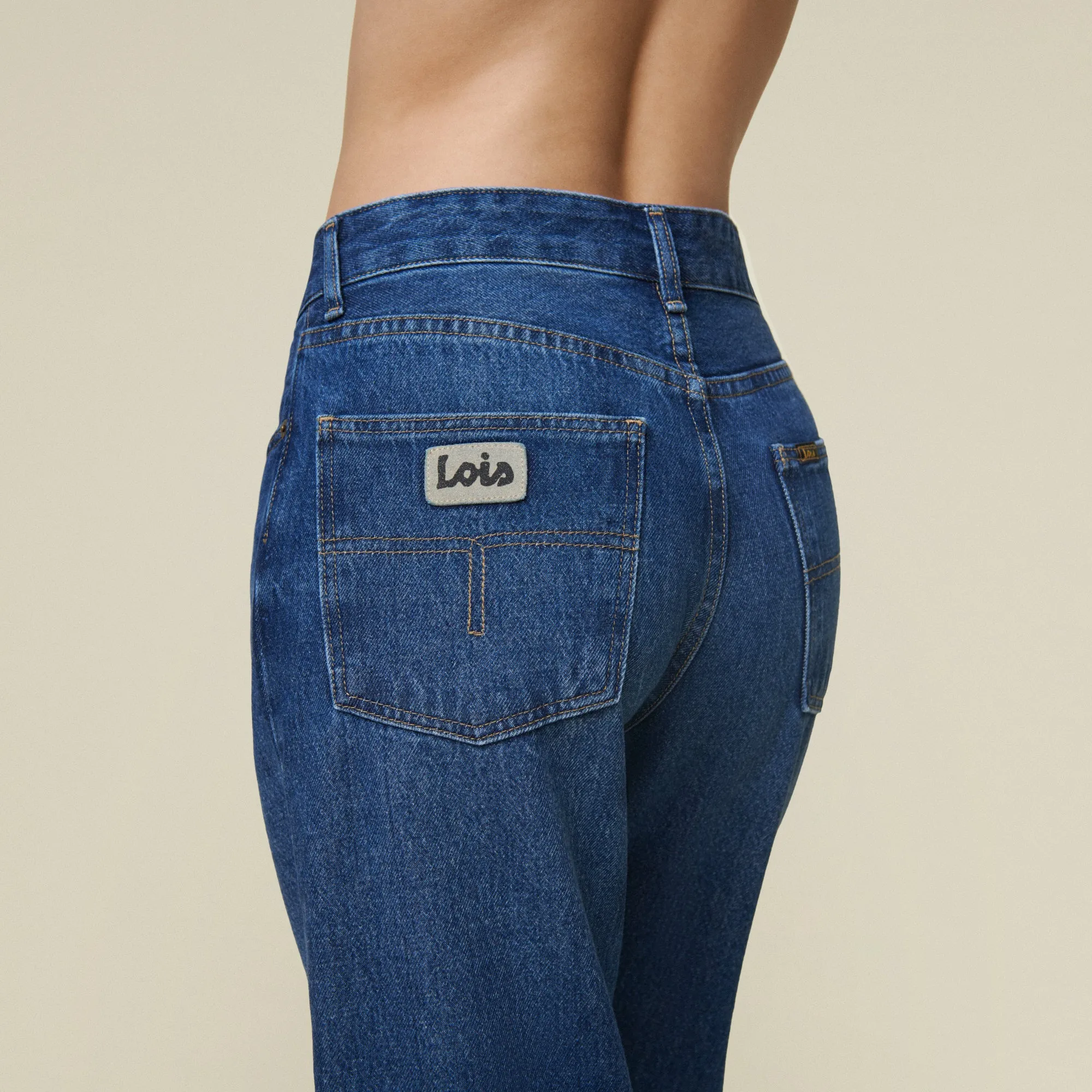 Dana Noad Wish - Mid Rise Straight Fit
