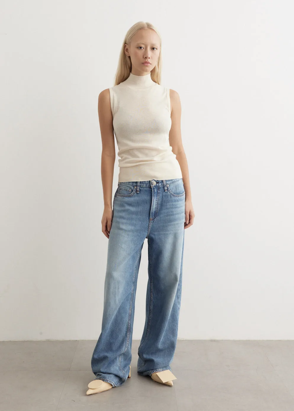 Featherweight Logan Jeans