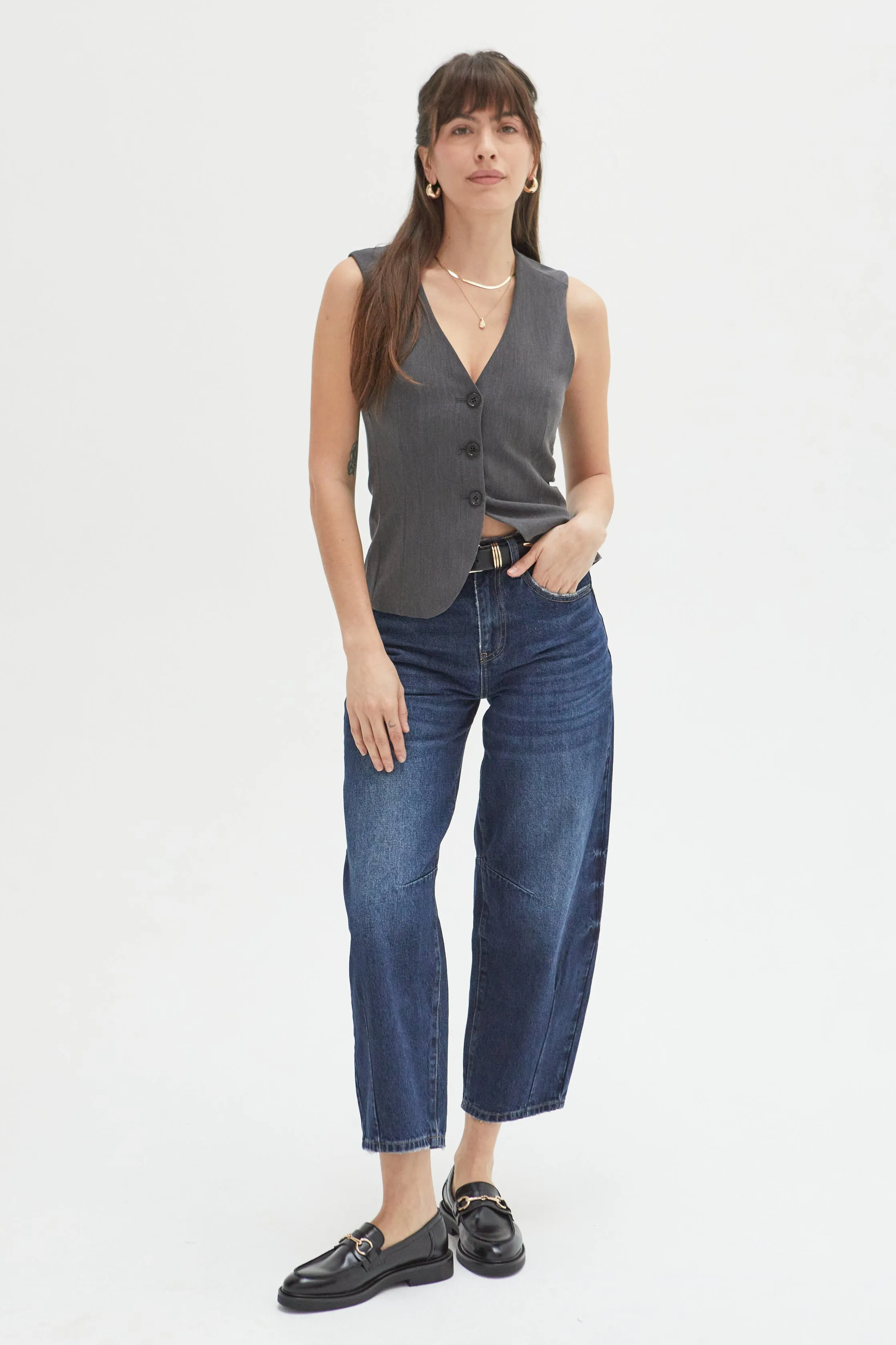 Harlow Barrel Leg High Rise Darted Dark Worn