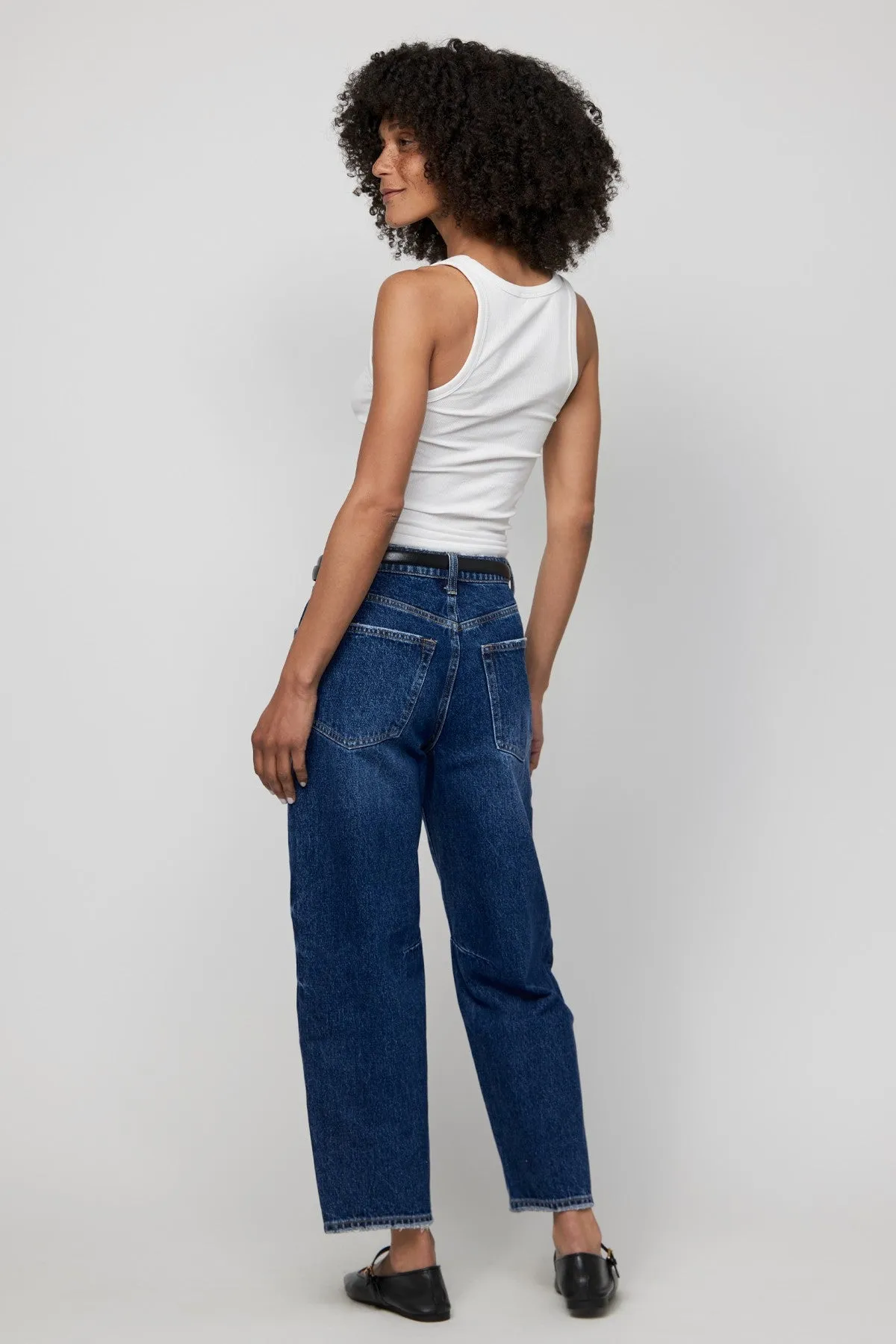 Harlow Barrel Leg High Rise Darted Dark Worn