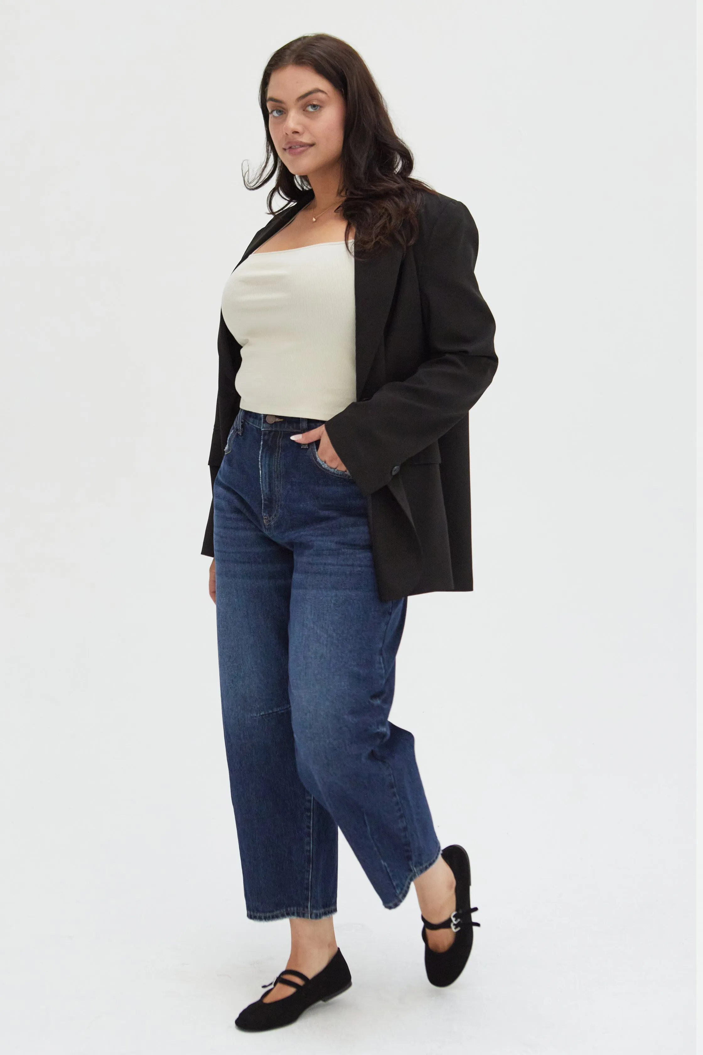 Harlow Barrel Leg High Rise Darted Dark Worn