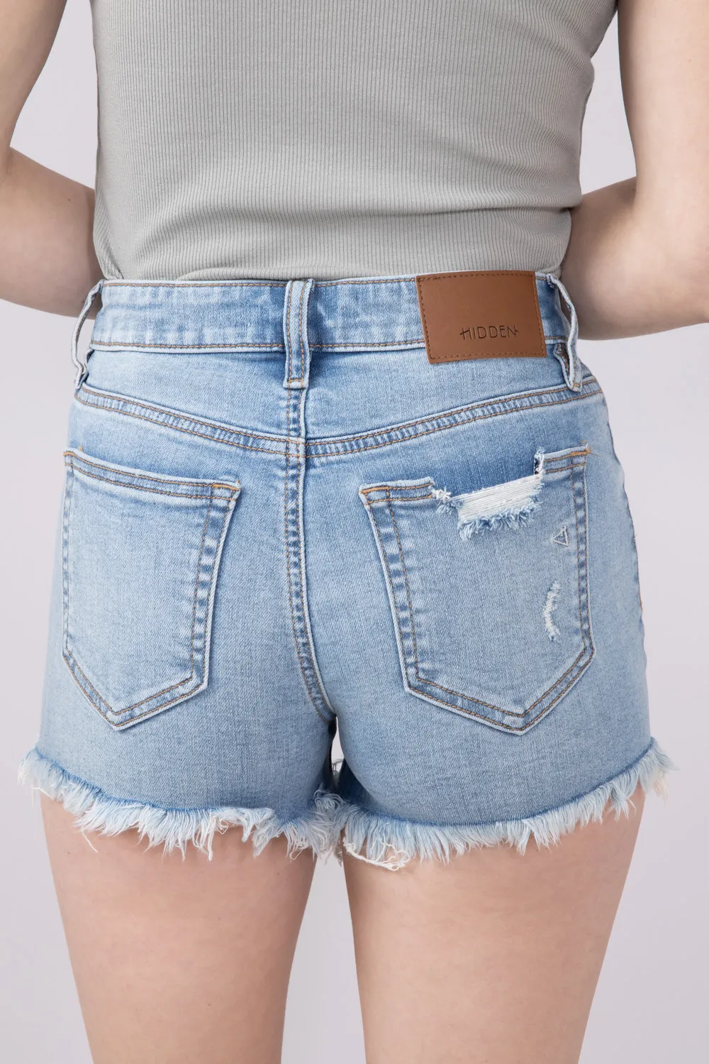 Hidden Frayed Hem Stretch Light Wash Denim Shorts for Women | HD4204-ML