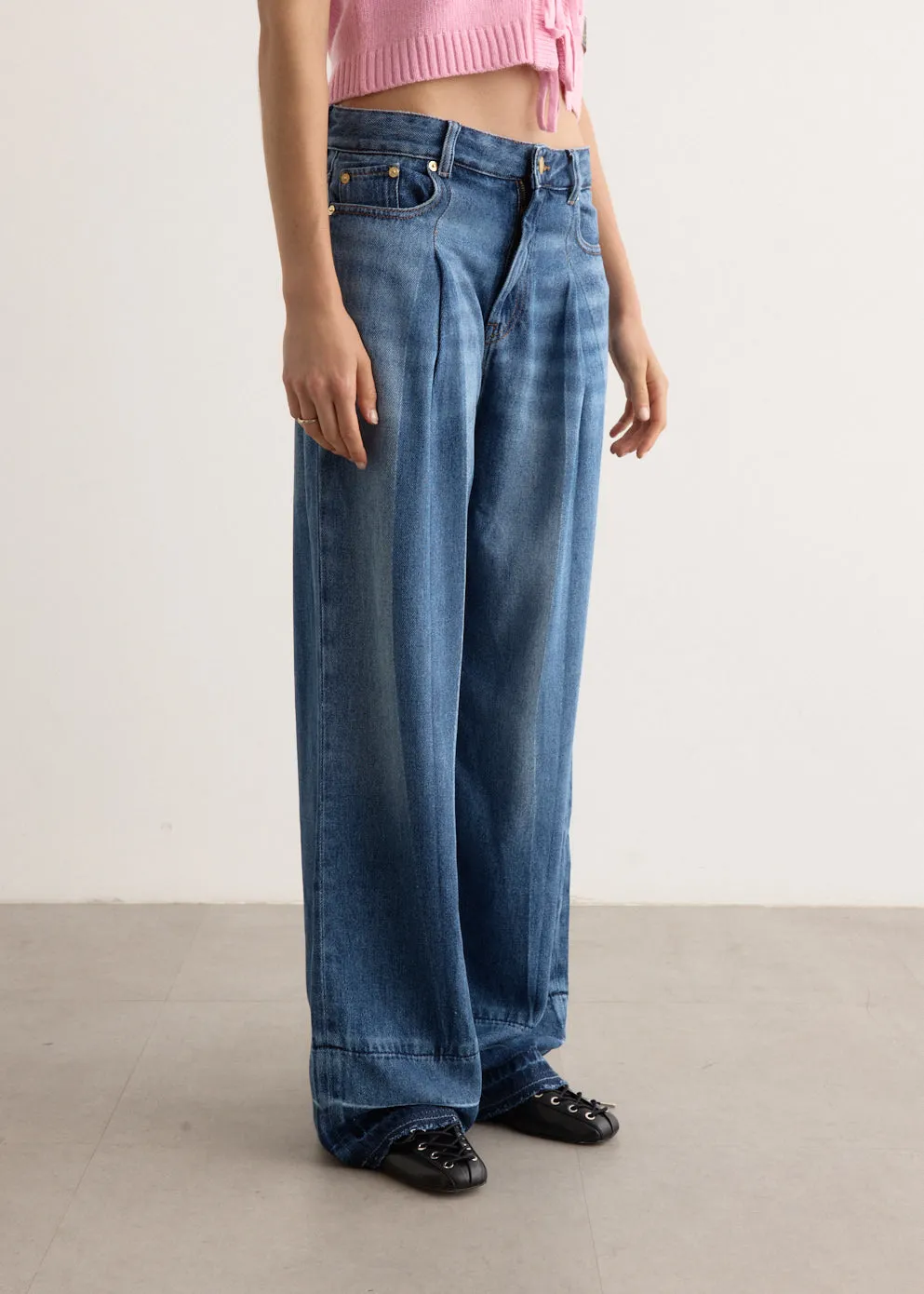 Light Denim Pleated Jeans