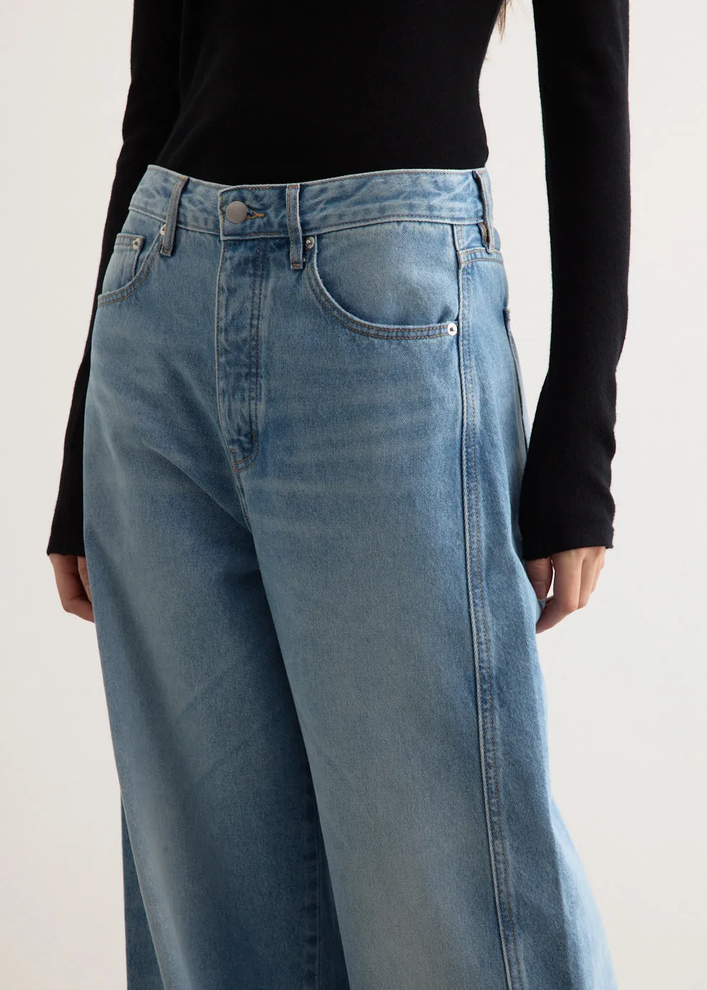 Mid Rise Balloon Jeans
