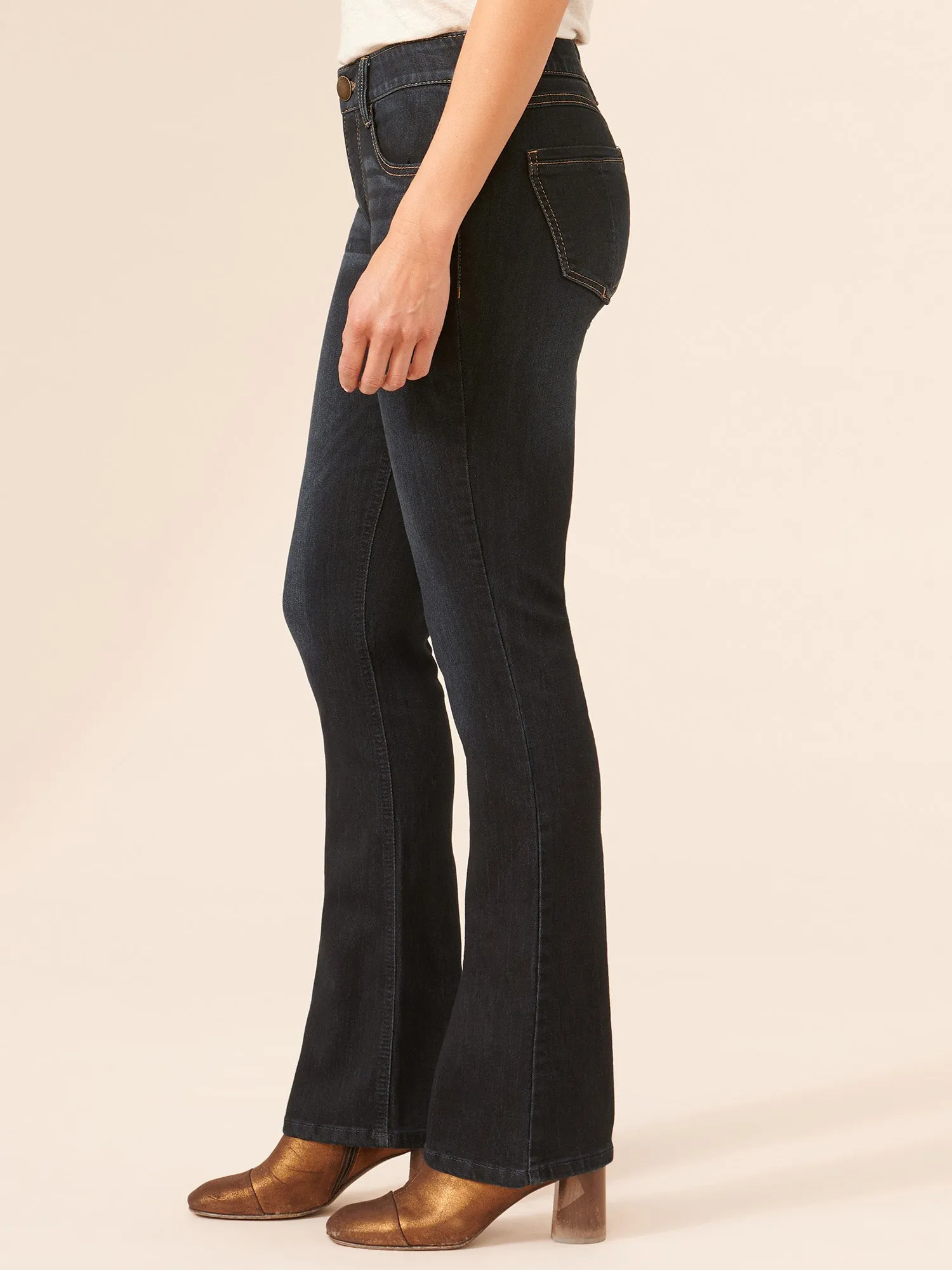 "Ab"solution® Itty Bitty Bootcut Indigo Petite Jeans