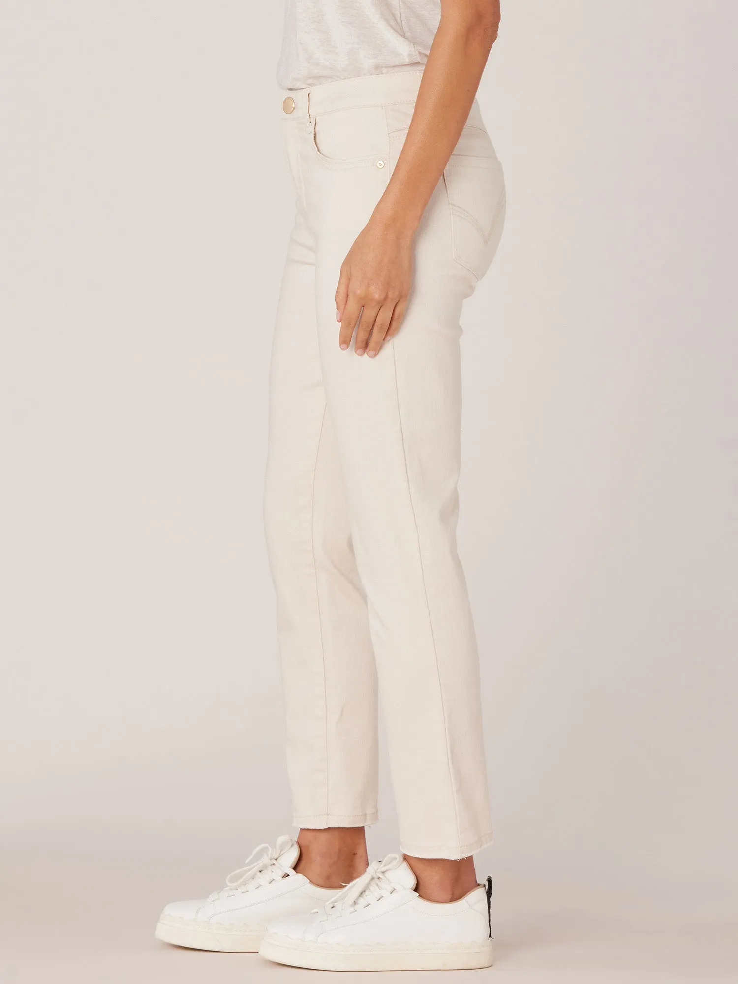 "Ab"solution Petite Slim Straight Jean with Cascading "D" Pockets