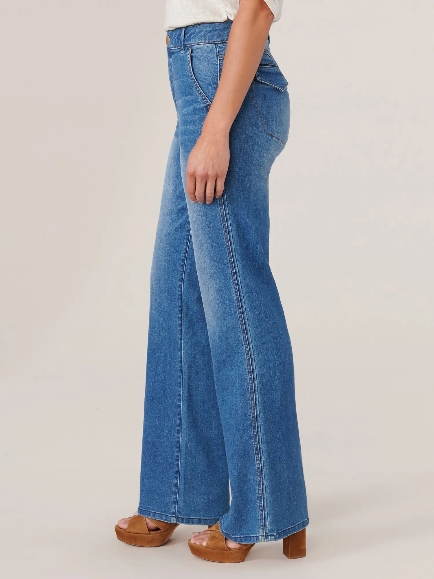 "Ab"solution Skyrise Double Side Seam Bootcut Petite Jeans
