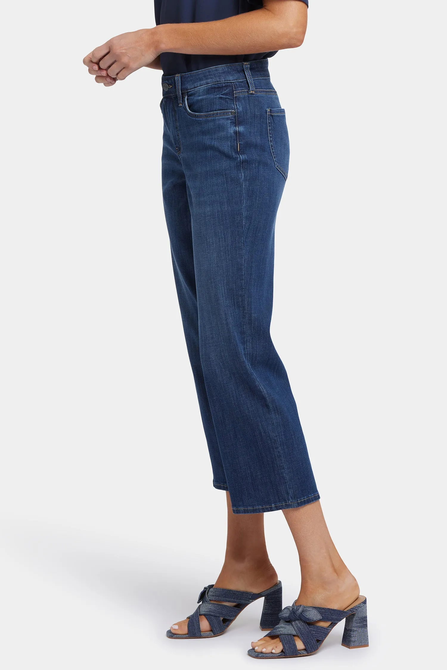 Relaxed Piper Crop Jeans In Petite - Rio Rapids