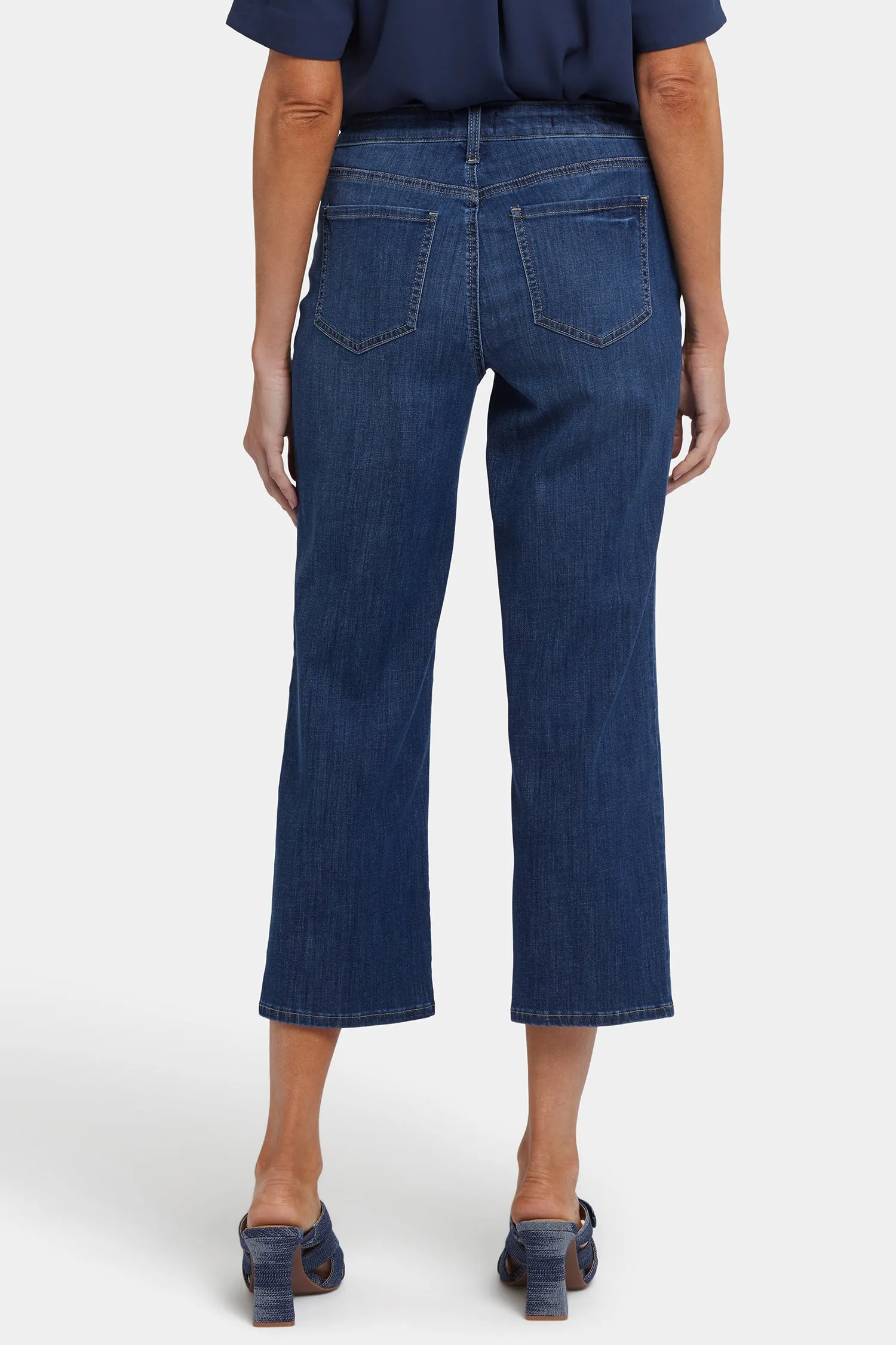 Relaxed Piper Crop Jeans In Petite - Rio Rapids