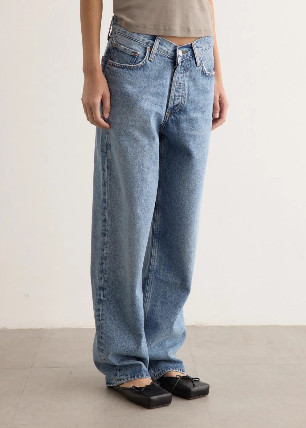 V-Waist Baggy Jeans