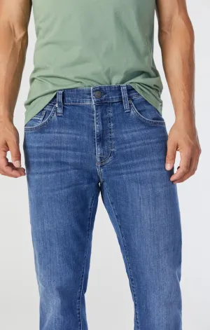 ZACH STRAIGHT LEG JEANS IN MID INDIGO BRUSHED WILLIAMSBURG